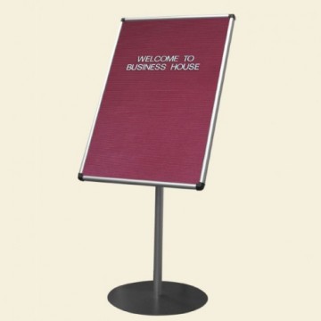 Free standing grooved letter board